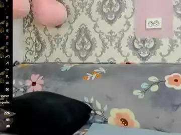 Little_letti  live sex cam