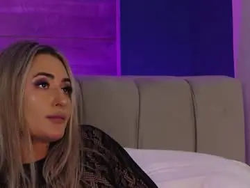 Loradevine  live sex cam