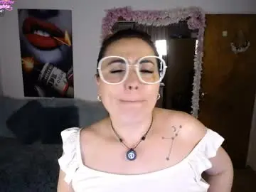 Martiniella  live sex cam