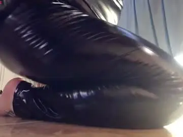 Martiniella  live sex cam