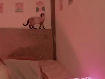 Tamarathompsonn  live sex cam