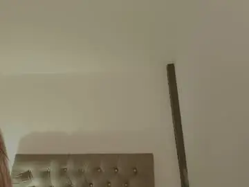 Tamarathompsonn  live sex cam