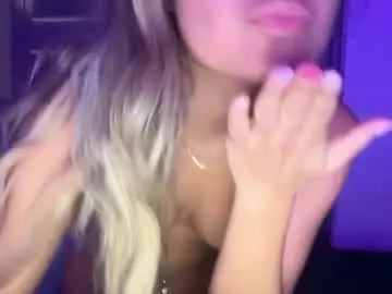 Winterprincesss  live sex cam