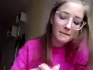 Cherryfizzee  live sex cam