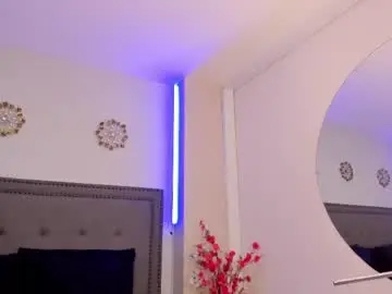 Evaloviaa_  live sex cam