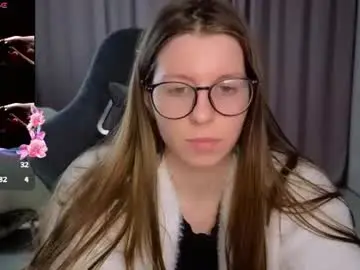 Juicy_mystery  live sex cam