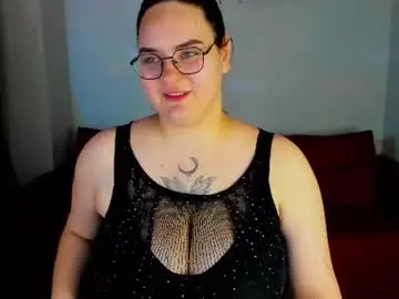 Kity_mooree  live sex cam