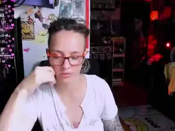 Lisafoxy_y  live sex cam