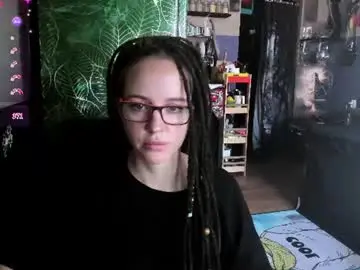 Lisafoxy_y  live sex cam