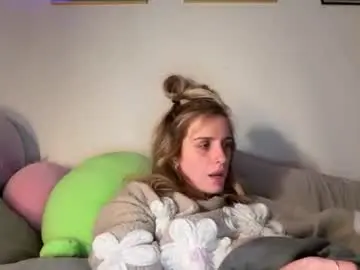 Lolaa555  live sex cam