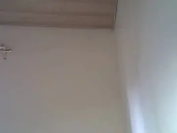 Lovelytin  live sex cam