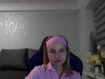 Lyeeu25  live sex cam