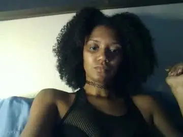 Bunnyy_tharider25  live sex cam