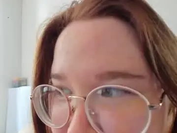 Debbiewood  live sex cam
