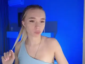 Emily__hartt  live sex cam