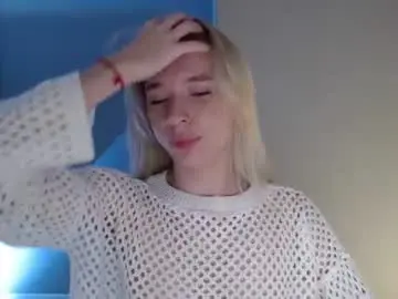 Emily__hartt  live sex cam