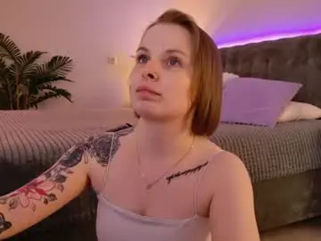 Gwenhilton  live sex cam