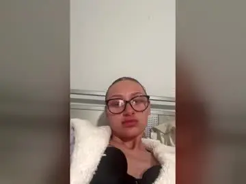 Hotblondie2005  live sex cam