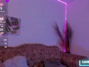 Jenn_cg  live sex cam