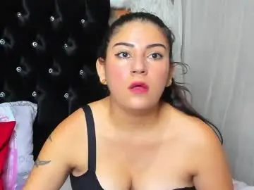 Keniawalker  live sex cam