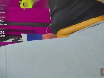 Miakittyy  live sex cam