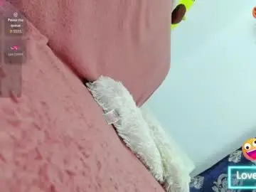 Miakittyy  live sex cam