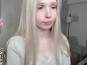 Mikaelataron  live sex cam