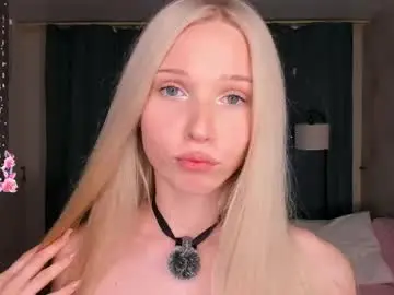 Mikaelataron  live sex cam
