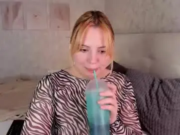 Mon1ca_jones  live sex cam