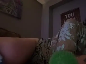 N0rmalgurl  live sex cam