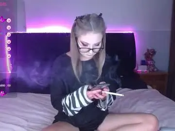 Shysweetrish  live sex cam