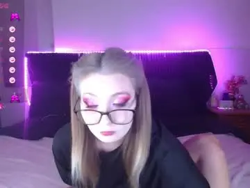 Shysweetrish  live sex cam