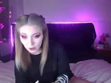 Shysweetrish  live sex cam