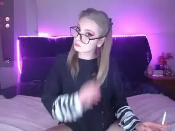 Shysweetrish  live sex cam