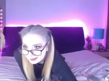 Shysweetrish  live sex cam