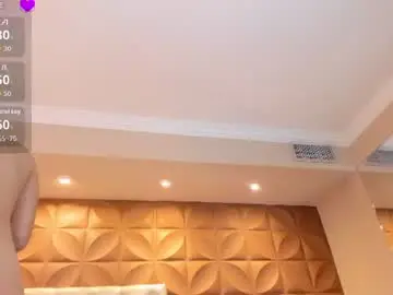 Softboobsmia  live sex cam