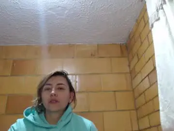 Soy_fer  live sex cam