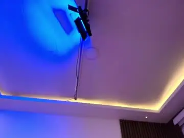 Mili_catt  live sex cam