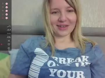 Mybadcat87  live sex cam
