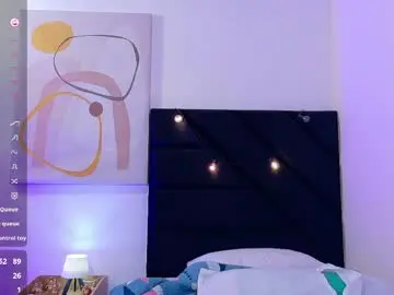 Petitelittleebony  live sex cam