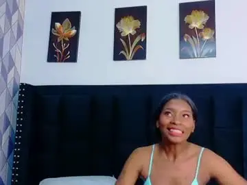 Petitelittleebony  live sex cam