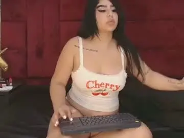 Strawberrymia68_  live sex cam