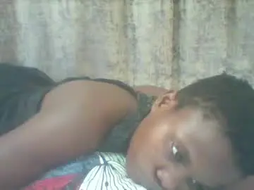 Tina2030  live sex cam