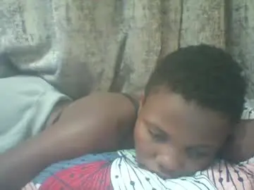 Tina2030  live sex cam