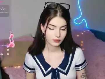 Alice118james  live sex cam