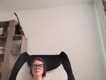 Arya_starkw  live sex cam