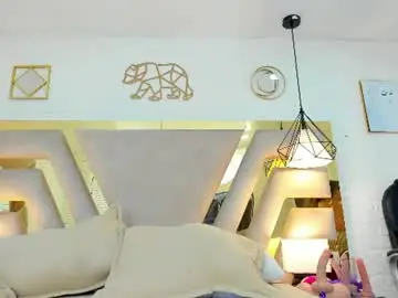 Brown_tania01  live sex cam