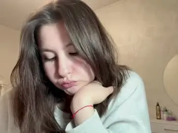 Capricenichlos  live sex cam