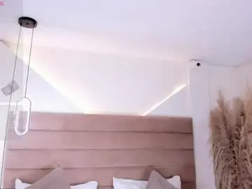 Capricornuwu  live sex cam
