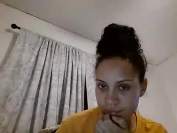 Hiddensiren  live sex cam
